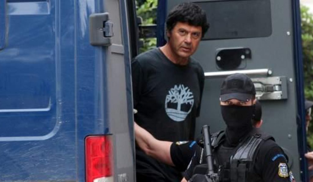 Χριστόδουλος Ξηρός: Εσπευσμένα στο νοσοκομείο | Pagenews.gr Χριστόδουλος Ξηρός: Εσπευσμένα στο νοσοκομείο | Pagenews.gr