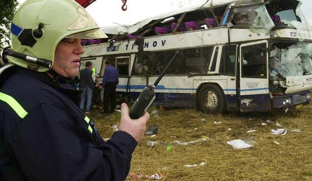 Πράγα: Τουλάχιστον 3 νεκροί και 30 τραυματίες σε τροχαίο δυστύχημα με λεωφορείο | Pagenews.gr Πράγα: Τουλάχιστον 3 νεκροί και 30 τραυματίες σε τροχαίο δυστύχημα με λεωφορείο | Pagenews.gr