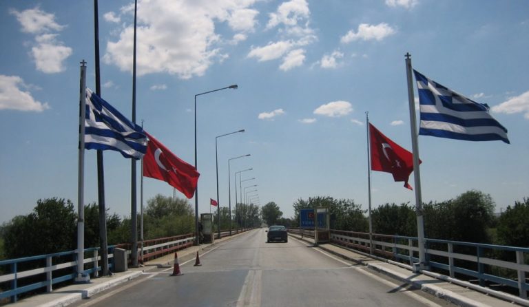 Αυτός είναι ο Τούρκος που συνελήφθη στον Έβρο (pics)