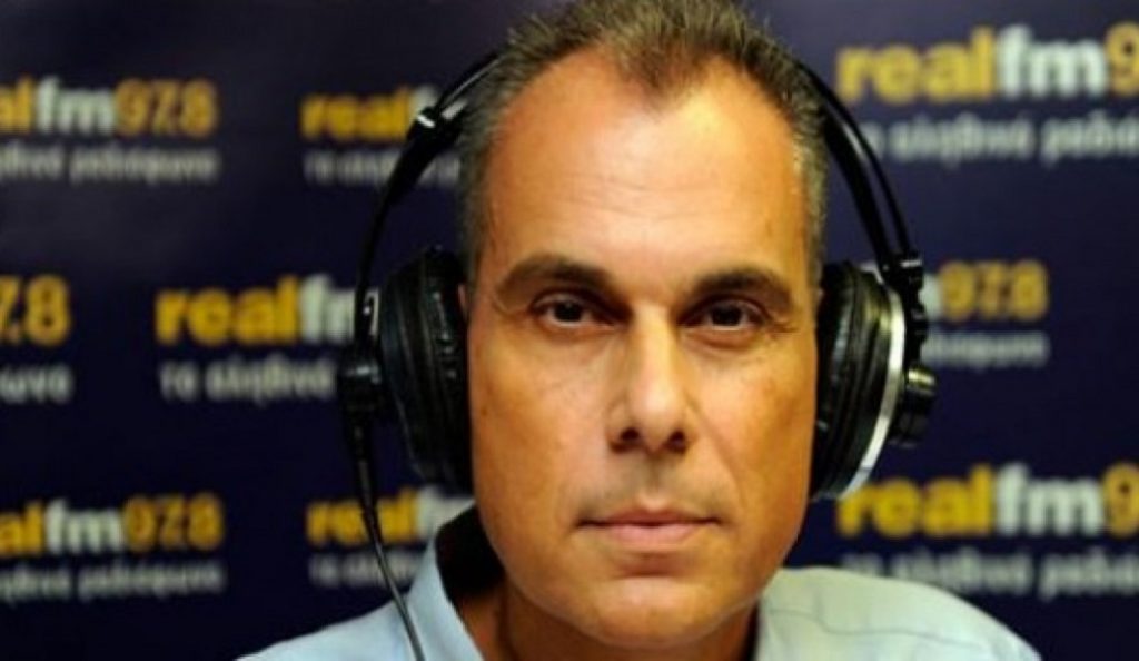 Εκτός Real FM ο Νίκος Στραβελάκης | Pagenews.gr Εκτός Real FM ο Νίκος Στραβελάκης | Pagenews.gr