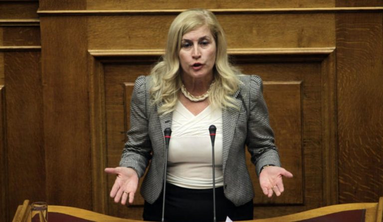 Τα «γαλλικά» της Αυλωνίτου για τον Κυριάκο Μητσοτάκη (vid)