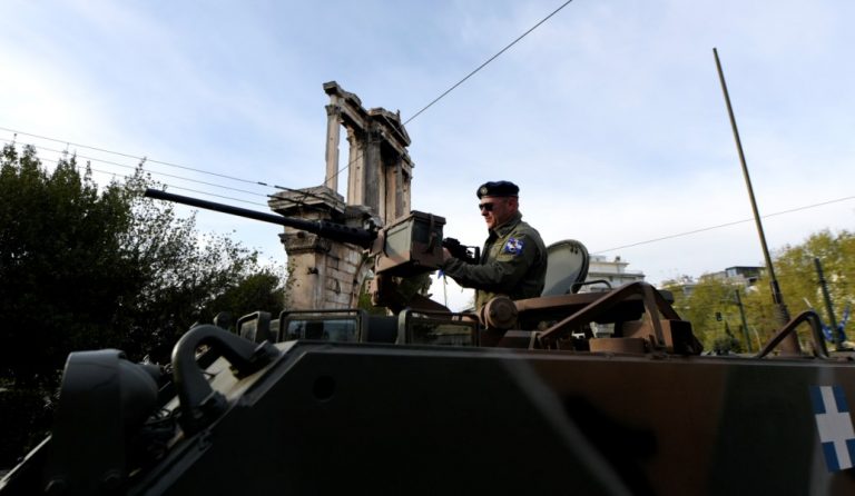 Η στρατιωτική παρέλαση για την 25η Μαρτίου στην Αθήνα