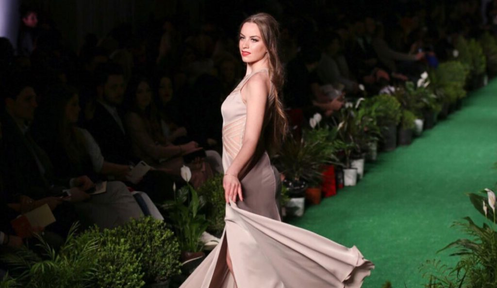 Athens Xclusive Designers Week: Εντυπωσίασε με την παρουσία της η Σταρ Ελλάς Μαρία Ψηλού (pics) | Pagenews.gr Athens Xclusive Designers Week: Εντυπωσίασε με την παρουσία της η Σταρ Ελλάς Μαρία Ψηλού (pics) | Pagenews.gr