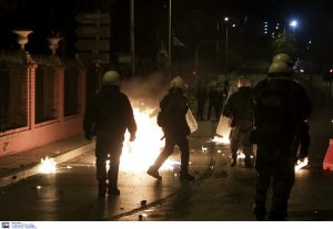 ΠΑΟΚ ΤΣΕΛΣΙ: Επεισόδια στη Θεσσαλονίκη μεταξύ Ελλήνων και Βρετανών οπαδών – Δύο τραυματίες | Pagenews.gr ΠΑΟΚ ΤΣΕΛΣΙ: Επεισόδια στη Θεσσαλονίκη μεταξύ Ελλήνων και Βρετανών οπαδών – Δύο τραυματίες | Pagenews.gr
