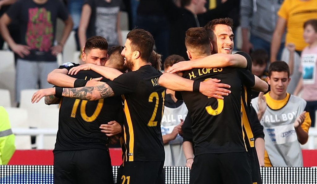 Πάρτι και «campeones» στα αποδυτήρια της ΑΕΚ – Σήκωσαν τον Χιμένεθ στα χέρια (vid&pics) | Pagenews.gr Πάρτι και «campeones» στα αποδυτήρια της ΑΕΚ – Σήκωσαν τον Χιμένεθ στα χέρια (vid&pics) | Pagenews.gr