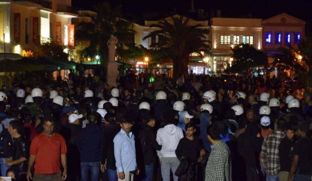 Δήμαρχος Λέσβου: Οι ευθύνες βαραίνουν την κυβέρνηση | Pagenews.gr Δήμαρχος Λέσβου: Οι ευθύνες βαραίνουν την κυβέρνηση | Pagenews.gr