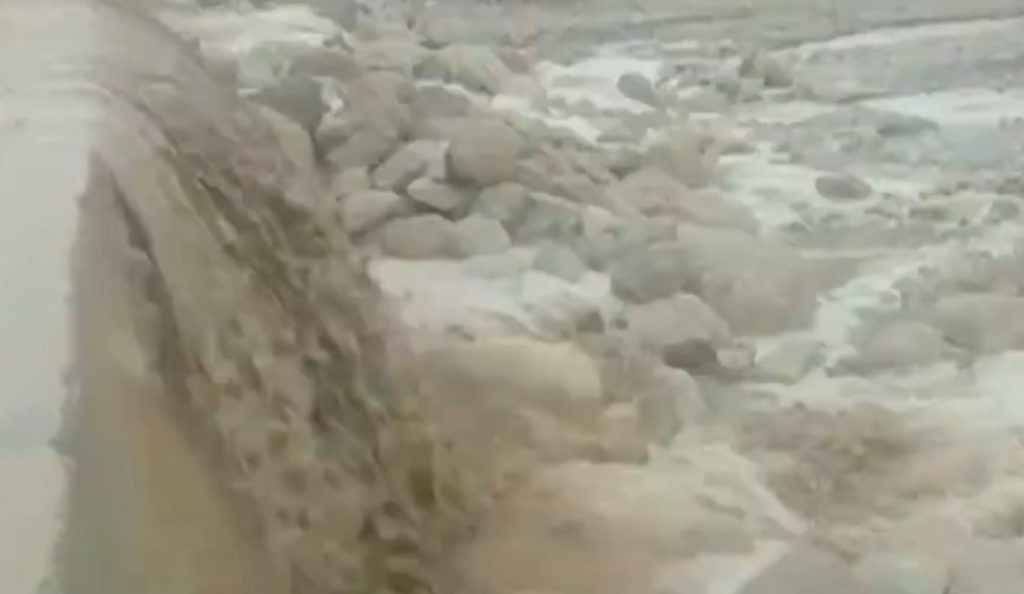 Εννέα νεκροί στο Ισραήλ από πλημμύρα (vids) | Pagenews.gr Εννέα νεκροί στο Ισραήλ από πλημμύρα (vids) | Pagenews.gr