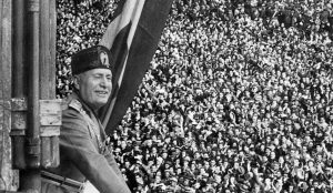 Μπήκε στον κήπο, περπάτησε, γαζώθηκε από σφαίρες: Η σύλληψη και το τέλος του Μουσολίνι | Pagenews.gr Μπήκε στον κήπο, περπάτησε, γαζώθηκε από σφαίρες: Η σύλληψη και το τέλος του Μουσολίνι | Pagenews.gr