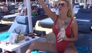Η Μαρία Αλεξάνδρου «φωτιά» και «λάβρα» στην Μύκονο (vid) | Pagenews.gr Η Μαρία Αλεξάνδρου «φωτιά» και «λάβρα» στην Μύκονο (vid) | Pagenews.gr
