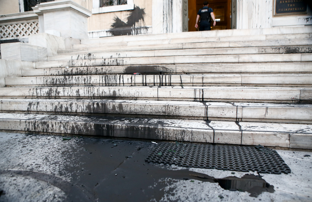 Το μοιραίο λάθος η απειλή του Ρουβίκωνα κατά Μητσοτάκη