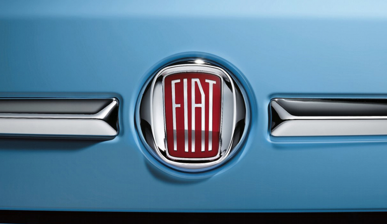 Fiat 500 Serie F: «Κλέβει» τις εντυπώσεις στο Μουσείο Μοντέρνας Τέχνης της Νέας Υόρκης