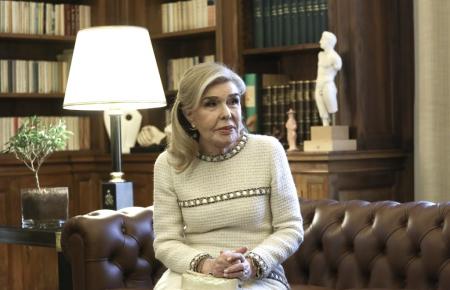 Μαριάννα Βαρδινογιάννη: Αναγορεύτηκε σε επίτιμη διδάκτορα του Τμήματος Ιατρικής του Πανεπιστημίου Αθηνών | Pagenews.gr Μαριάννα Βαρδινογιάννη: Αναγορεύτηκε σε επίτιμη διδάκτορα του Τμήματος Ιατρικής του Πανεπιστημίου Αθηνών | Pagenews.gr