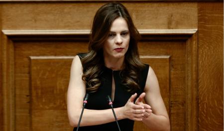 Η Αχτσιόγλου υπέγραψε για την επέκταση των κλαδικών συλλογικών συμβάσεων εργασίας | Pagenews.gr Η Αχτσιόγλου υπέγραψε για την επέκταση των κλαδικών συλλογικών συμβάσεων εργασίας | Pagenews.gr