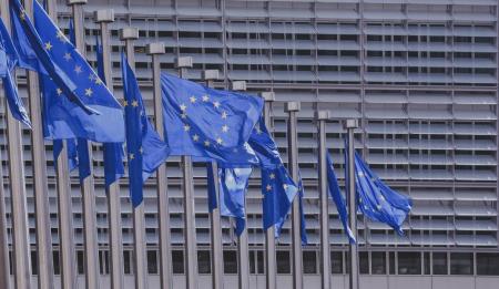 Κομισιόν: Επαρκή τα μέτρα της Ευρωζώνης για το ελληνικό χρέος | Pagenews.gr Κομισιόν: Επαρκή τα μέτρα της Ευρωζώνης για το ελληνικό χρέος | Pagenews.gr