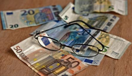 Συντάξεις: Αυτά είναι τα όρια ηλικίας για τις γυναίκες στο Δημόσιο | Pagenews.gr Συντάξεις: Αυτά είναι τα όρια ηλικίας για τις γυναίκες στο Δημόσιο | Pagenews.gr