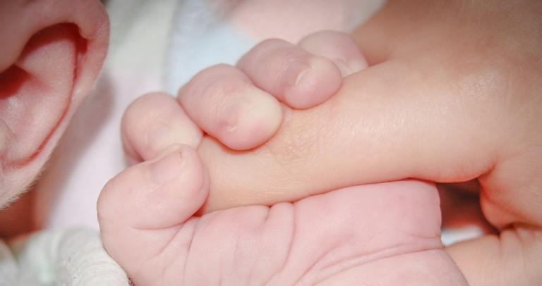 Συνεχίζονται οι καταγγελίες για την 55χρονη: «Πλησίασε και χαστούκισε το παιδί»
