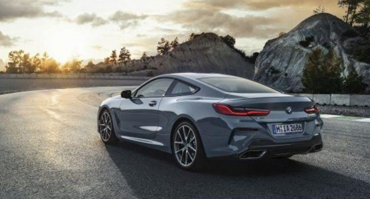 Από τις πίστες στις βιτρίνες η νέα BMW Σειρά 8 Coupe
