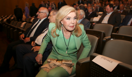 Στο πλευρό της Μαριάννας Βαρδινογιάννη και της ΕΛΠΙΔΑΣ η Άλκηστις Πρωτοψάλτη | Pagenews.gr Στο πλευρό της Μαριάννας Βαρδινογιάννη και της ΕΛΠΙΔΑΣ η Άλκηστις Πρωτοψάλτη | Pagenews.gr