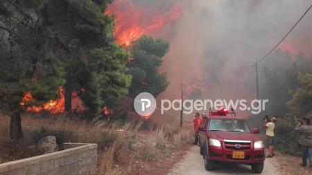 Φωτιά τώρα στην Κινέτα: Σπίτι τυλίγεται στις φλόγες (pics&vid) | Pagenews.gr Φωτιά τώρα στην Κινέτα: Σπίτι τυλίγεται στις φλόγες (pics&vid) | Pagenews.gr