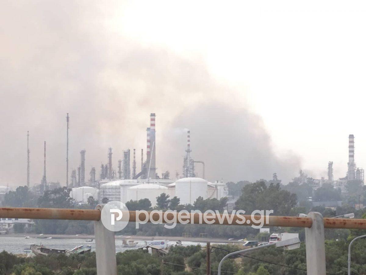 Φωτιά τώρα κοντά στα διυλιστήρια της Κορίνθου | Pagenews.gr Φωτιά τώρα κοντά στα διυλιστήρια της Κορίνθου | Pagenews.gr
