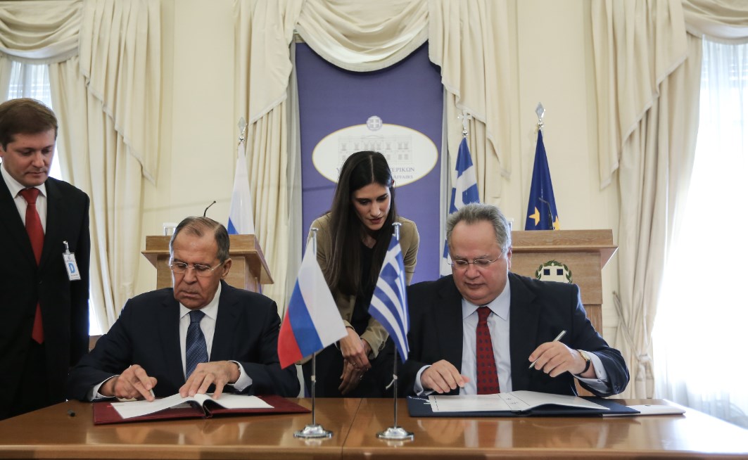 Η Αθήνα «αδειάζει τη Μόσχα» – Ο Λαβρόφ ήθελε να έρθει – Δεν τον καλέσαμε εμείς | Pagenews.gr Η Αθήνα «αδειάζει τη Μόσχα» – Ο Λαβρόφ ήθελε να έρθει – Δεν τον καλέσαμε εμείς | Pagenews.gr