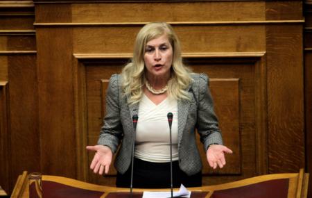 Αυλωνίτου: Ξεσάλωσε το twitter με την απίστευτη ατάκα της (pics&vid) | Pagenews.gr Αυλωνίτου: Ξεσάλωσε το twitter με την απίστευτη ατάκα της (pics&vid) | Pagenews.gr