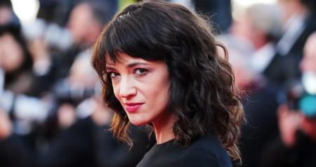 ASIA ARGENTO: Η πρωτοστάτης του #MeToo κατηγορείται για σεξουαλική επίθεση | Pagenews.gr ASIA ARGENTO: Η πρωτοστάτης του #MeToo κατηγορείται για σεξουαλική επίθεση | Pagenews.gr
