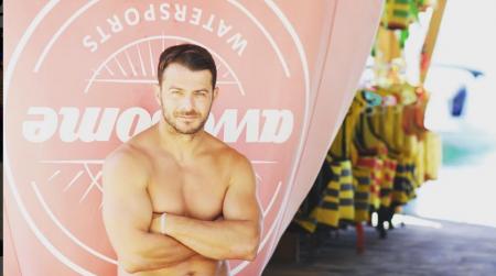 Γιώργος Αγγελόπουλος: Θυμάται το Survivor και κάνει θαλάσσιο σκι χωρίς πέδιλα (vid) | Pagenews.gr Γιώργος Αγγελόπουλος: Θυμάται το Survivor και κάνει θαλάσσιο σκι χωρίς πέδιλα (vid) | Pagenews.gr