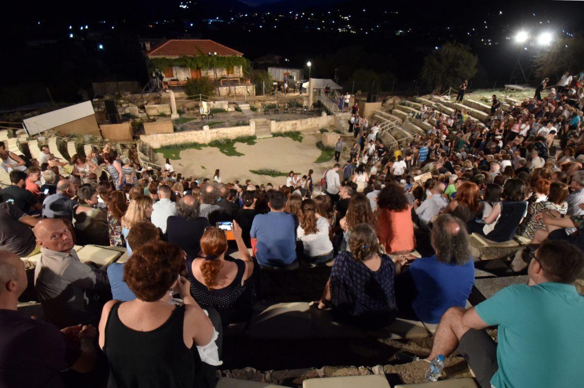 Οιδίπους επί Κολωνώ στο Αρχαίο Θέατρο Επιδαύρου | Pagenews.gr Οιδίπους επί Κολωνώ στο Αρχαίο Θέατρο Επιδαύρου | Pagenews.gr