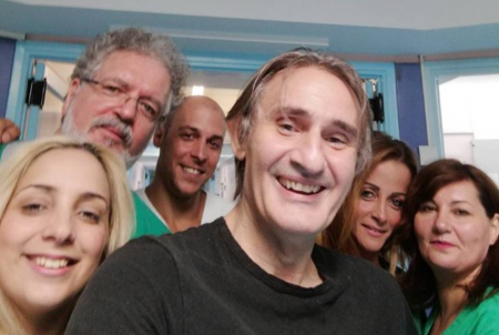 Άκης Σακελλαρίου: Οι πρώτες του δηλώσεις μετά την περιπέτεια υγείας του (vid) | Pagenews.gr Άκης Σακελλαρίου: Οι πρώτες του δηλώσεις μετά την περιπέτεια υγείας του (vid) | Pagenews.gr