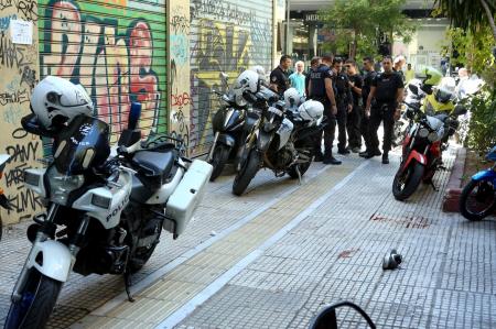 Νεκρός ο άνδρας που αποπειράθηκε να ληστέψει κοσμηματοπωλείο | Pagenews.gr Νεκρός ο άνδρας που αποπειράθηκε να ληστέψει κοσμηματοπωλείο | Pagenews.gr