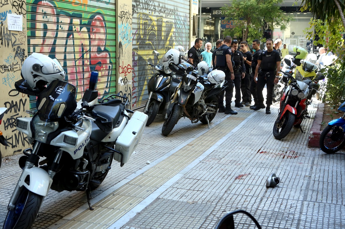 Νεκρός ο άνδρας που αποπειράθηκε να ληστέψει κοσμηματοπωλείο | Pagenews.gr Νεκρός ο άνδρας που αποπειράθηκε να ληστέψει κοσμηματοπωλείο | Pagenews.gr