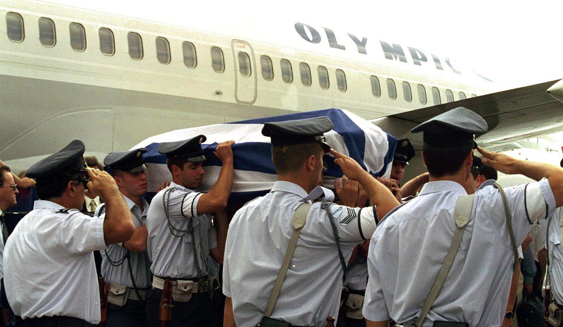 Πτήση θανάτου με το πρωθυπουργικό Φάλκον: Η αεροπορική τραγωδία που συγκλόνισε την Ελλάδα | Pagenews.gr Πτήση θανάτου με το πρωθυπουργικό Φάλκον: Η αεροπορική τραγωδία που συγκλόνισε την Ελλάδα | Pagenews.gr