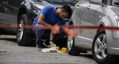 Ραντεβού με τους δολοφόνους: Τα συμβόλαια θανάτου που συγκλόνισαν την Αθήνα | Pagenews.gr Ραντεβού με τους δολοφόνους: Τα συμβόλαια θανάτου που συγκλόνισαν την Αθήνα | Pagenews.gr