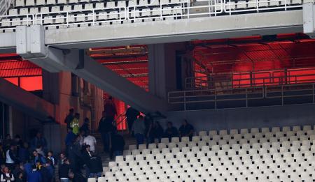 Δεν φταίει ο (κάθε) Μπακασέτας για τον αλήτη με τις μολότοφ | Pagenews.gr Δεν φταίει ο (κάθε) Μπακασέτας για τον αλήτη με τις μολότοφ | Pagenews.gr
