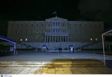 Προς πολιτικούς ταγούς (;) Σταματήστε τους άφρονες διχαστικούς λόγους | Pagenews.gr Προς πολιτικούς ταγούς (;) Σταματήστε τους άφρονες διχαστικούς λόγους | Pagenews.gr
