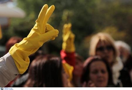 Η «εγκληματίας» καθαρίστρια με το πλαστό απολυτήριο | Pagenews.gr Η «εγκληματίας» καθαρίστρια με το πλαστό απολυτήριο | Pagenews.gr