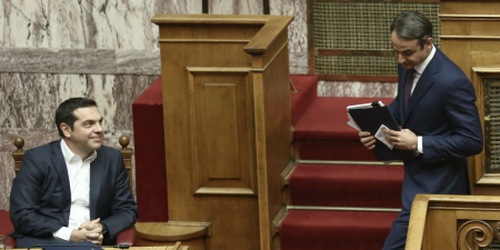 Συνταγματική αναθεώρηση: Σύγκρουση Τσίπρα – Μητσοτάκη στη Βουλή | Pagenews.gr Συνταγματική αναθεώρηση: Σύγκρουση Τσίπρα – Μητσοτάκη στη Βουλή | Pagenews.gr