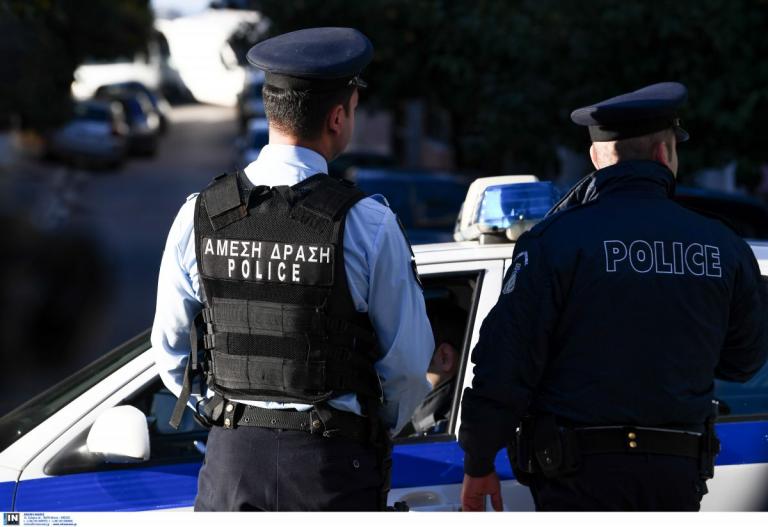 Θεσσαλονίκη: Δύο συλλήψεις για παράνομη μεταφορά μεταναστών