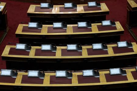 Ανατροπές και κωλοτούμπες στο πολιτικό σκηνικό και τις συμμαχίες των κομμάτων | Pagenews.gr Ανατροπές και κωλοτούμπες στο πολιτικό σκηνικό και τις συμμαχίες των κομμάτων | Pagenews.gr