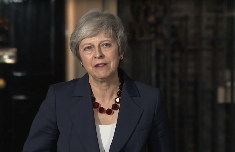 Brexit: Η Μέι θα αναβάλει την ψηφοφορία για το Brexit