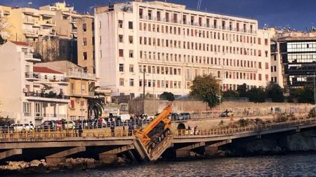 Καβάλα γέφυρα: Κατέρρευσε γέφυρα στην ανατολική έξοδο οδικής αρτηρίας (pics) | Pagenews.gr Καβάλα γέφυρα: Κατέρρευσε γέφυρα στην ανατολική έξοδο οδικής αρτηρίας (pics) | Pagenews.gr