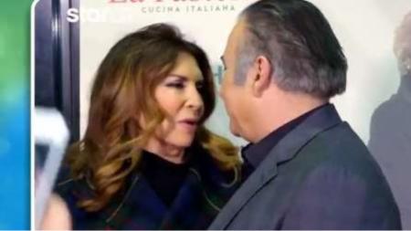 Λαζόπουλος – Ντενίση: Η «ιστορική» συμφιλίωση και τα φιλιά μπροστά στην κάμερα (vid) | Pagenews.gr Λαζόπουλος – Ντενίση: Η «ιστορική» συμφιλίωση και τα φιλιά μπροστά στην κάμερα (vid) | Pagenews.gr