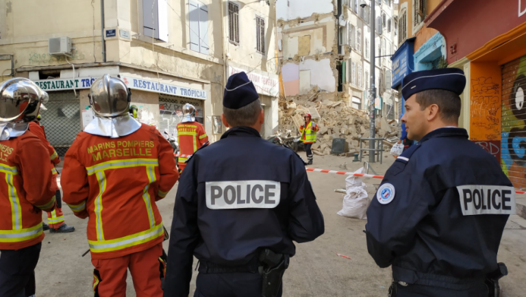 Κατάρρευση κτιρίων στη Μασσαλία: Οι Αρχές βρήκαν έναν νεκρό ανάμεσα στα ερείπια (pics&vid)