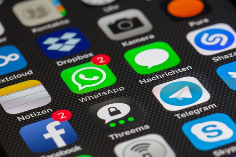 Social media: Οι χρήστες εμπιστεύονται περισσότερο τους influencers