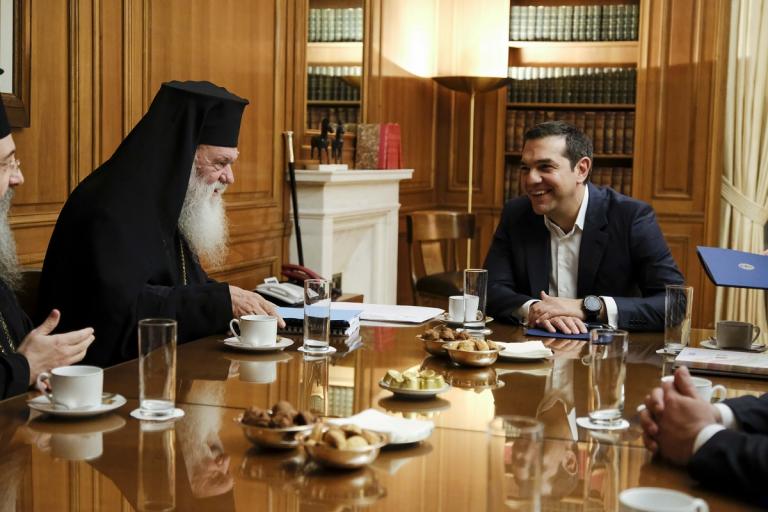 Συμφωνία Τσίπρα – Ιερώνυμου: Αντίδραση από τον Φίλη – Στα χαρακώματα οι κληρικοί