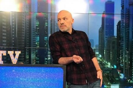 Νίκος Μουτσινάς: Οι εκπλήξεις από τους συνεργάτες του για τη γιορτή του (vid) | Pagenews.gr Νίκος Μουτσινάς: Οι εκπλήξεις από τους συνεργάτες του για τη γιορτή του (vid) | Pagenews.gr
