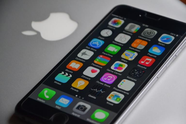 iPhone: Έρχεται νέα λειτουργία που αλλάζει τον τρόπο που γράφουμε μηνύματα