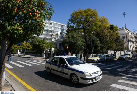 Συναγερμός για ύποπτο σάκο στο κέντρο της Αθήνας | Pagenews.gr Συναγερμός για ύποπτο σάκο στο κέντρο της Αθήνας | Pagenews.gr