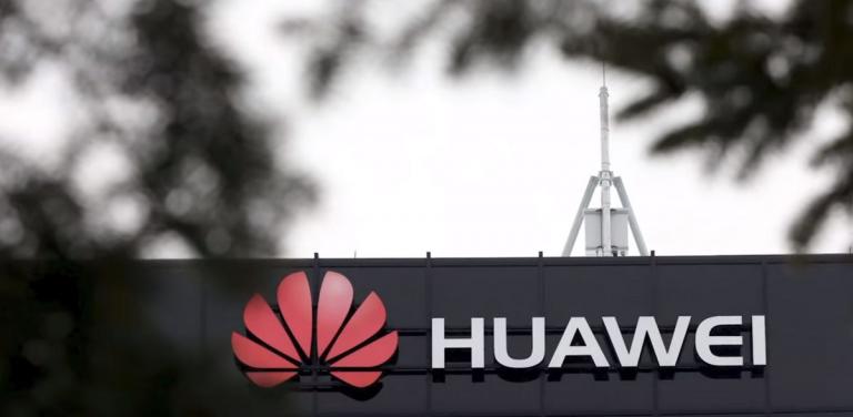 Huawei: Θα δεχτεί μεγάλο πλήγμα αν δεν αρθούν οι κυρώσεις των ΗΠΑ